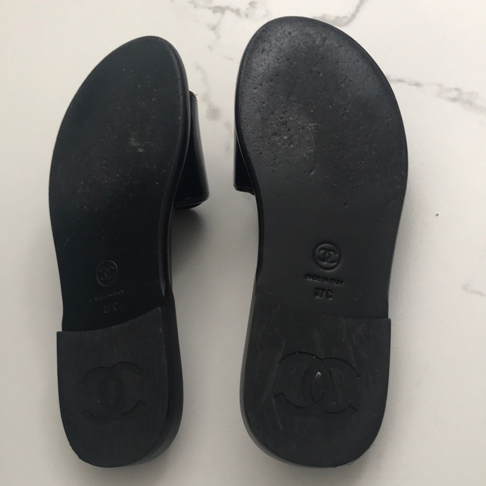 Chanel Mules in Black - Picture 4 of 4